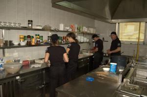 Učenci kuhali v hotelski kuhinji 8